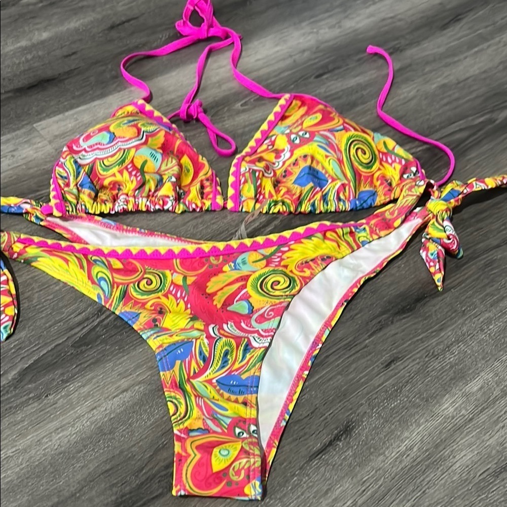 Vibrant Multicolor Bikini Set - Picture 2 of 3